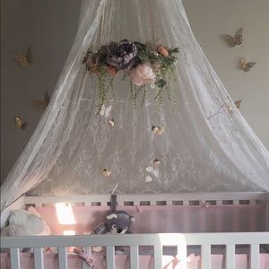 Floral mobiles for cribs